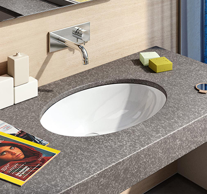 Cabinet basin faucet